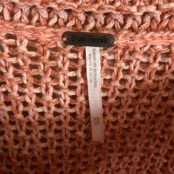 Free people MARLED YARN PULLOVER PEACH BUD off the shoulder sweater - Picture 6 of 7